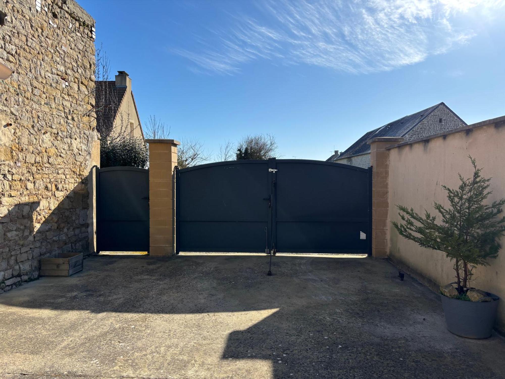 La Brise Marine Maison Renovee Cour Fermee Et Terrasse 800 M Plage Omaha Beach Avec Table De Ping Pong Proche Port En Bessin 滨海维耶维尔 外观 照片
